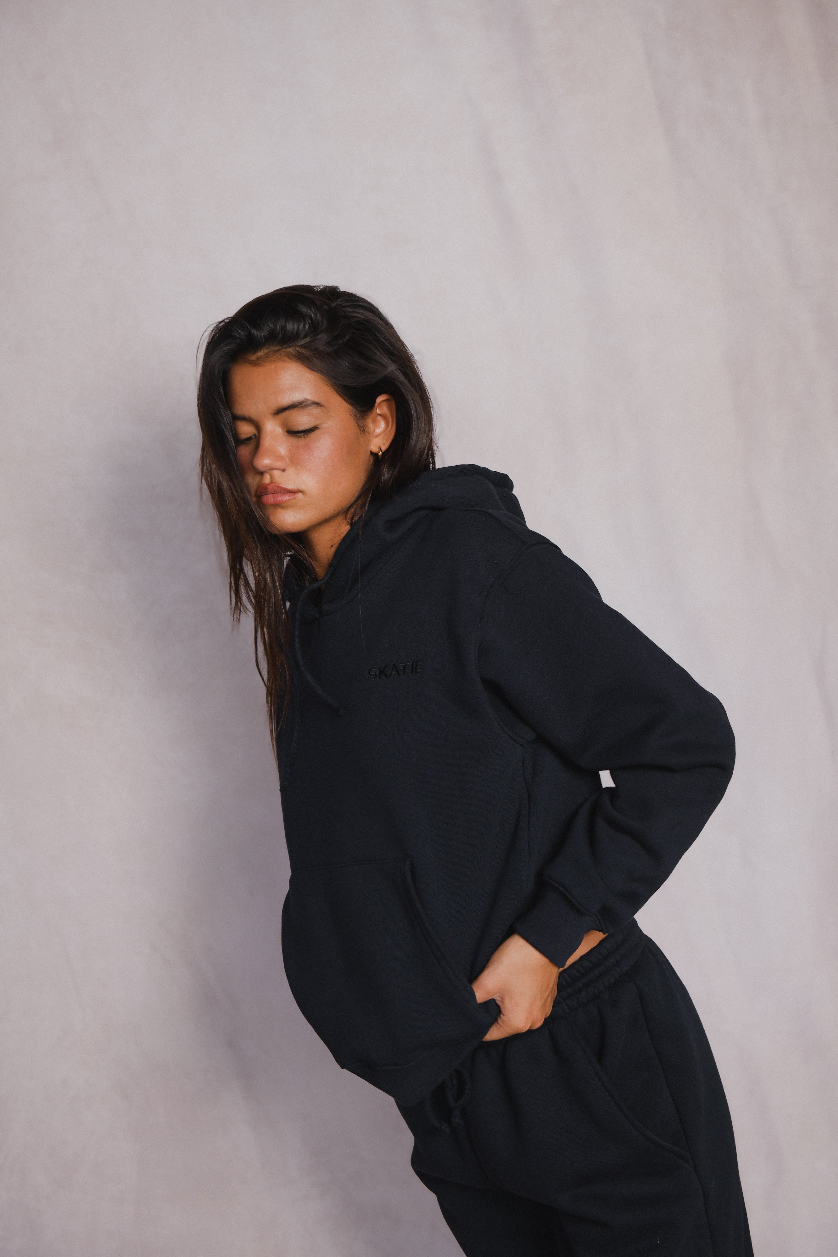 ULTRALUX Ana Hoodie - Black