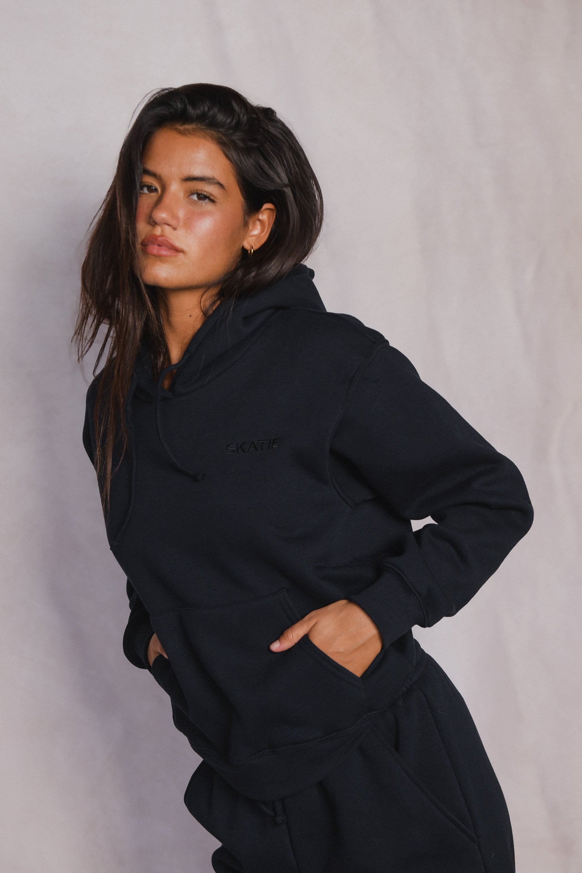 ULTRALUX Ana Hoodie - Black