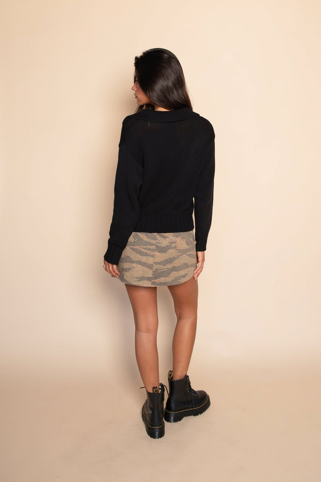 Preppy Sweater - Black